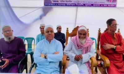 ঢাকার ধামরাইয়ে ইফতার ও দোয়া মাহফিল