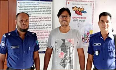 রাষ্ট্রবিরোধী কর্মকাণ্ডে জড়িত থাকায় ছাত্রলীগ সভাপতি গ্রেপ্তার