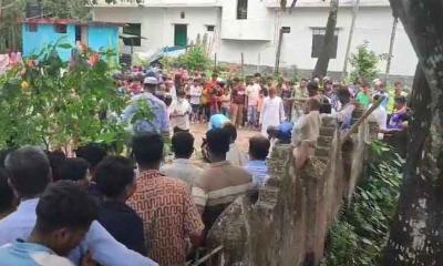 লক্ষ্মীপুরে দাফনের ১৪ মাস পর   কৃষকদল নেতার মরদেহ উত্তোলন