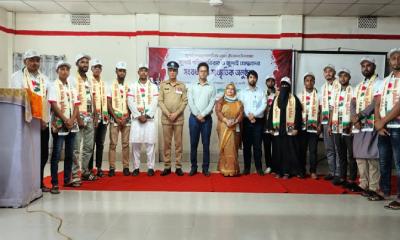 কুলিয়ারচরে জুলাই শহিদ পরিবার ও যোদ্ধাদের সংবর্ধনা