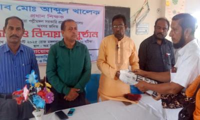 কয়রায় প্রধান শিক্ষক আঃ খালেকের অবসর জনিত বিদায়ী সংবর্ধনা ও দোয়া মাহফিল