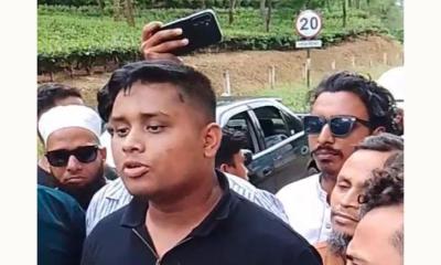 পুলিশের বাঁধা অতিক্রম করে হবিগঞ্জ যাচ্ছেন এনসিপি নেতারা