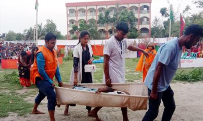 কয়রায় ঘূর্ণিঝড় মোকাবেলায় মাঠ মহড়া, উপকূলবাসীর ‘জীবন যুদ্ধ’