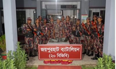 জয়পুরহাট পাঁচবিবিতে তুলসীগঙ্গা নদী থেকে ৮৫ কেজি কষ্টিপাথরের মূর্তি উদ্ধার