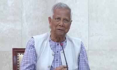 বন্যায় ক্ষতিগ্রস্তদের ঘর হস্তান্তর করলেন প্রধান উপদেষ্টা