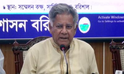 ‘মালিকরা বিদেশে, কয়েকটি কারখানা বিক্রির চেষ্টা চলছে’: শ্রম ও নৌ-উপদেষ্টা