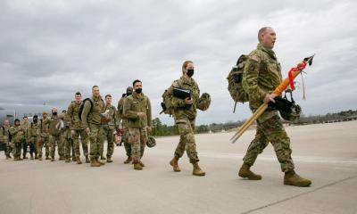 কাতার ও বাহরাইন ঘাঁটি থেকে সেনা সরিয়ে নিচ্ছে যুক্তরাষ্ট্র