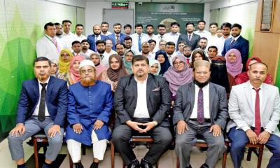 আল-আরাফাহ্ ইসলামী ব্যাংকে ‘জেনারেল ব্যাংকিং ম্যানেজমেন্ট’ শীর্ষক প্রশিক্ষণ কর্মশালার উদ্ভোধন