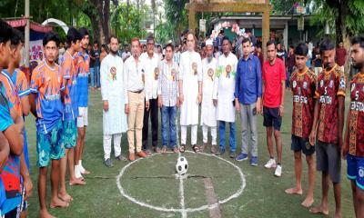 মাধবপুর স্পোটিং ক্লাব কর্তৃক আয়োজিত মিনি ফুটবল টুর্নামেন্টেের শুভ উদ্বোধন