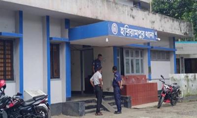 মানিকগঞ্জে মোবাইল ফোন নিয়ে মায়ের সঙ্গে কথা কাটাকাটির পর ছাত্রীর মৃত্যু