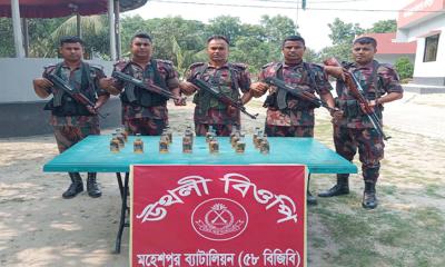 ঝিনাইদহের মহেশপুর সীমান্ত থেকে ৫৯ জন আটক