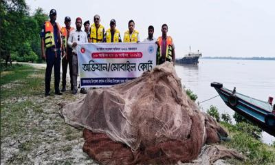 ইলিশ রক্ষায় দাকোপের পশুর নদীতে যৌথ অভিযান