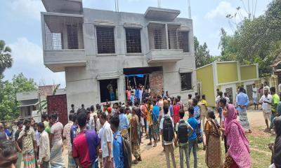 সানসেট ধসে নির্মাণ শ্রমিকের মৃত্যু, উত্তেজিত জনতার হামলা-ভাংচুর