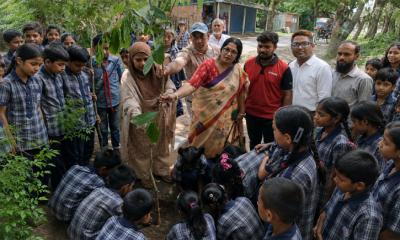মান্দায় ১৮০ প্রাথমিক বিদ্যালয়ে একযোগে বৃক্ষরোপণ কর্মসূচি