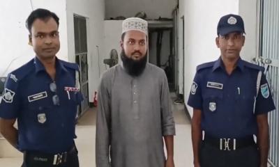 কুরুচিপূর্ণ মন্তব্য: আশুলিয়ায় এক ব্যক্তি গ্রেফতার