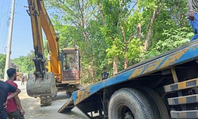 অবৈধভাবে সরকারী খালের মাটি কাটা বন্ধে অভিযান, ভেকু জব্দ