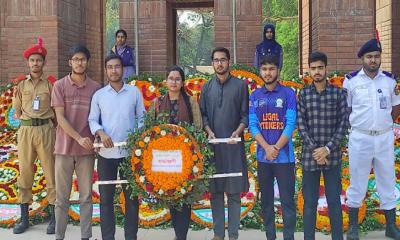 শহীদদের প্রতি ইবি রিপোর্টার্স ইউনিটি’র শ্রদ্ধা নিবেদন