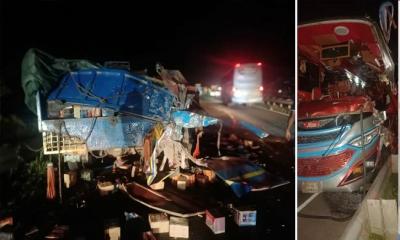 ঢাকা-মাওয়া এক্সপ্রেসওয়েতে বাস-ট্রাক সংঘর্ষে ৪ জন নিহত, আহত ১৫