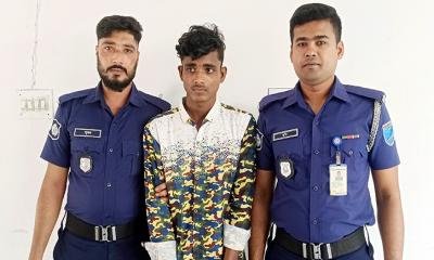 সদরপুরে যাত্রী বেশে ইজিবাইক ছিনতাইয়ের সময় আকট-১