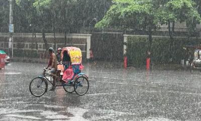 রাজধানীতে স্বস্তির বৃষ্টি