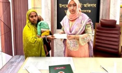 অগ্নিকান্ডে ক্ষতিগ্রস্থ পরিবারকে   উপজেলা প্রশাসনের আর্থিক সহায়তা