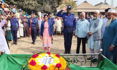 রাষ্ট্রীয় মর্যাদায় চিরবিদায় নিলেন আহরন্দ গ্রামের বীর মুক্তিযোদ্ধা তাজুল ইসলাম