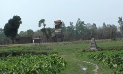 নারী-শিশুসহ ১২ জনকে পুশইনের চেষ্টা, লালমনিরহাট সীমান্তে উত্তেজনা