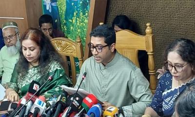 প্রাথমিক শিক্ষকদের বদলি অনির্দিষ্টকালের জন্য স্থগিত