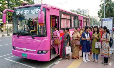 যেসব রুটে নারী চালক-কন্ডাক্টর দিয়ে চলবে ‘পিংক বাস’