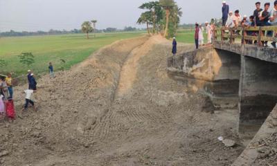 নগরকান্দায় খাল খননের নামে শুভঙ্করের ফাঁকি, ব্যয়ের হিসাব নিয়ে প্রশ্ন