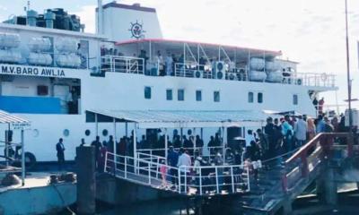 সেন্টমার্টিনগামী পর্যটকবাহী সব জাহাজ ত্রুটিযুক্ত : ঝুঁকি নিয়ে করছে চলাচল