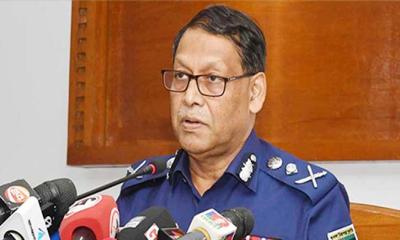 আইজিপিকে অপসারণে আইনি নোটিশ