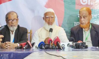 সেনাবাহিনী ও সশস্ত্র বাহিনীর কর্মকাণ্ডে সন্তুষ্ট জামায়াত আমির