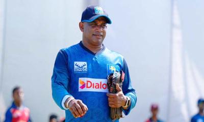 বিশ্বকাপে ব্যর্থতার দায় নিয়ে পদত্যাগ করছেন শ্রীলঙ্কার কোচ
