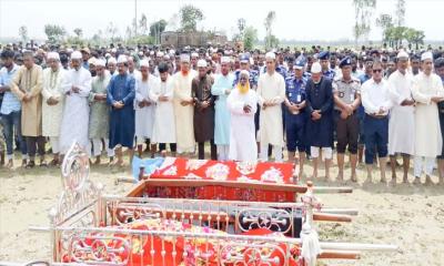 পাশাপাশি চিরনিদ্রায় ৯ যুবক, শোকে স্তব্ধ তিন গ্রাম