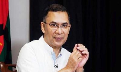 বাড়ির দরজা খুলেই প্রধানমন্ত্রী বললেন ‘চলেন যুদ্ধে যাই’