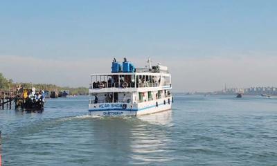 ১২শ পর্যটক নিয়ে সেন্টমার্টিনের পথে তিন জাহাজ