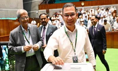 ৩৫ বছর পর সংসদ ভবনে চলছে সরাসরি ভোট