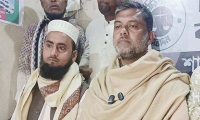 পরাজয় স্বীকার করে ধানের শীষের প্রার্থীকে শুভেচ্ছা জানালেন শিশির মনির