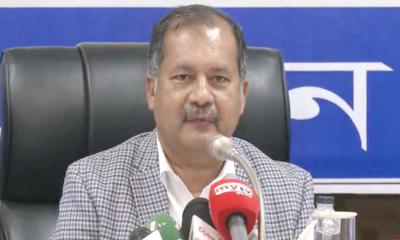 ধ্বংসপ্রাপ্ত অর্থনীতিকে স্থির করতে কমপক্ষে দুই বছর সময় লাগবে