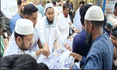 নগরকান্দায়  ৮৪ টি মাদ্রাসায় খেজুর বিতরণ