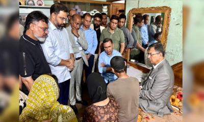 শিশু রামিসার বাসায় প্রধানমন্ত্রী, দিলেন দ্রুত বিচারের আশ্বাস