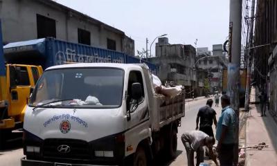 পর ঢাকায়  বিশেষ পরিচ্ছন্নতা অভিযান
