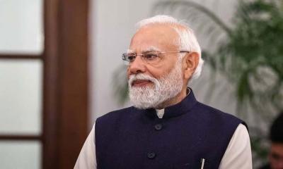প্রতিরক্ষা ও বিনিয়োগ সহযোগিতা জোরদারে ফ্রান্স-স্লোভাকিয়া সফরে মোদি