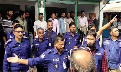 পিরোজপুর-২ আসনে স্বতন্ত্র প্রার্থীর নির্বাচনী কার্যালয়ে  ভাঙচুরের অভিযোগ