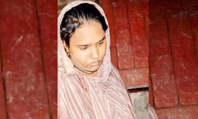সাঁথিয়ায় শ্বশুরকে কুপিয়ে হত্যার ঘটনায় সেই পুত্রবধূ গ্রেপ্তার
