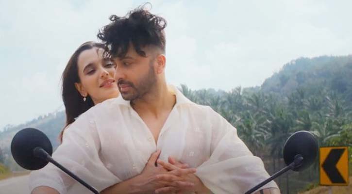 ‘রকস্টার’ টিজারে রোমান্স আর রহস্যের আভাস