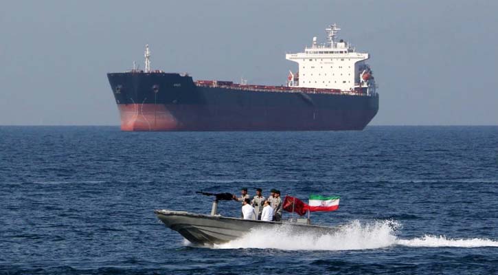 মিত্রদের জন্য হরমুজে ফি মওকুফ করল ইরান, যারা আছেন তালিকায়