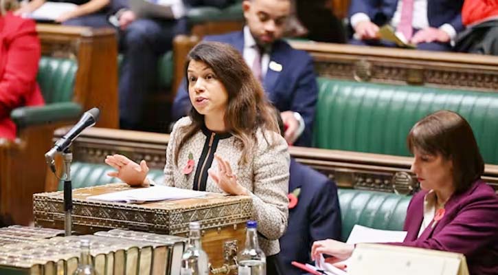 দেশের আদালতে প্রথম কোনো ব্রিটিশ এমপির সাজা