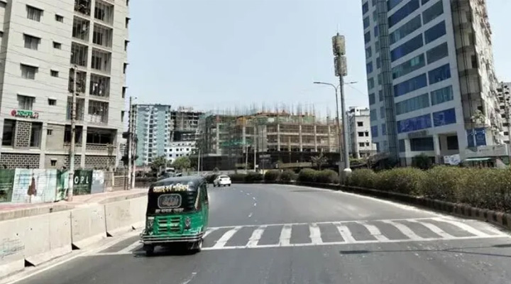 ফাঁকা ঢাকা নগরীর বাতাস অস্বাস্থ্যকর